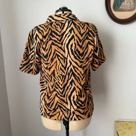 Vintage 1980s Tiger Print Blouse - Truffles - Picture 5 of 8